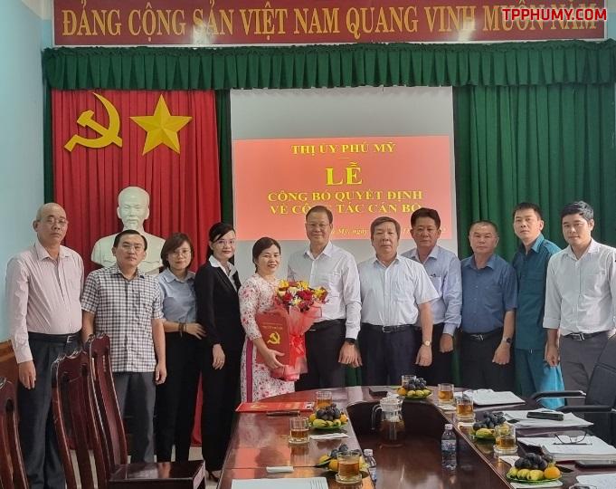 Thị ủy Phú Mỹ công bố Quyết định về công tác cán bộ tại phường Phú Mỹ